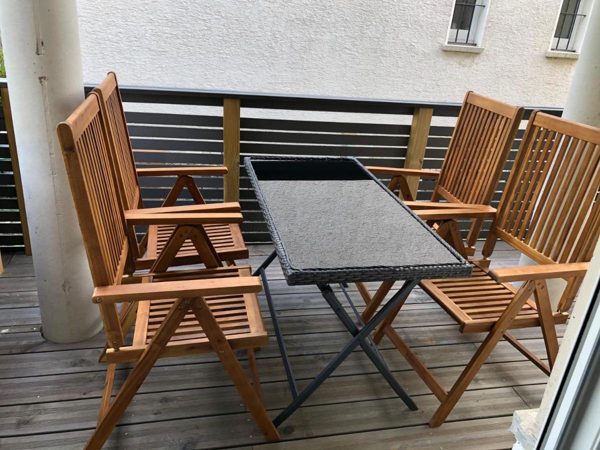 Oezkurt-1 Apartment Friedrichshafen Ngoại thất bức ảnh