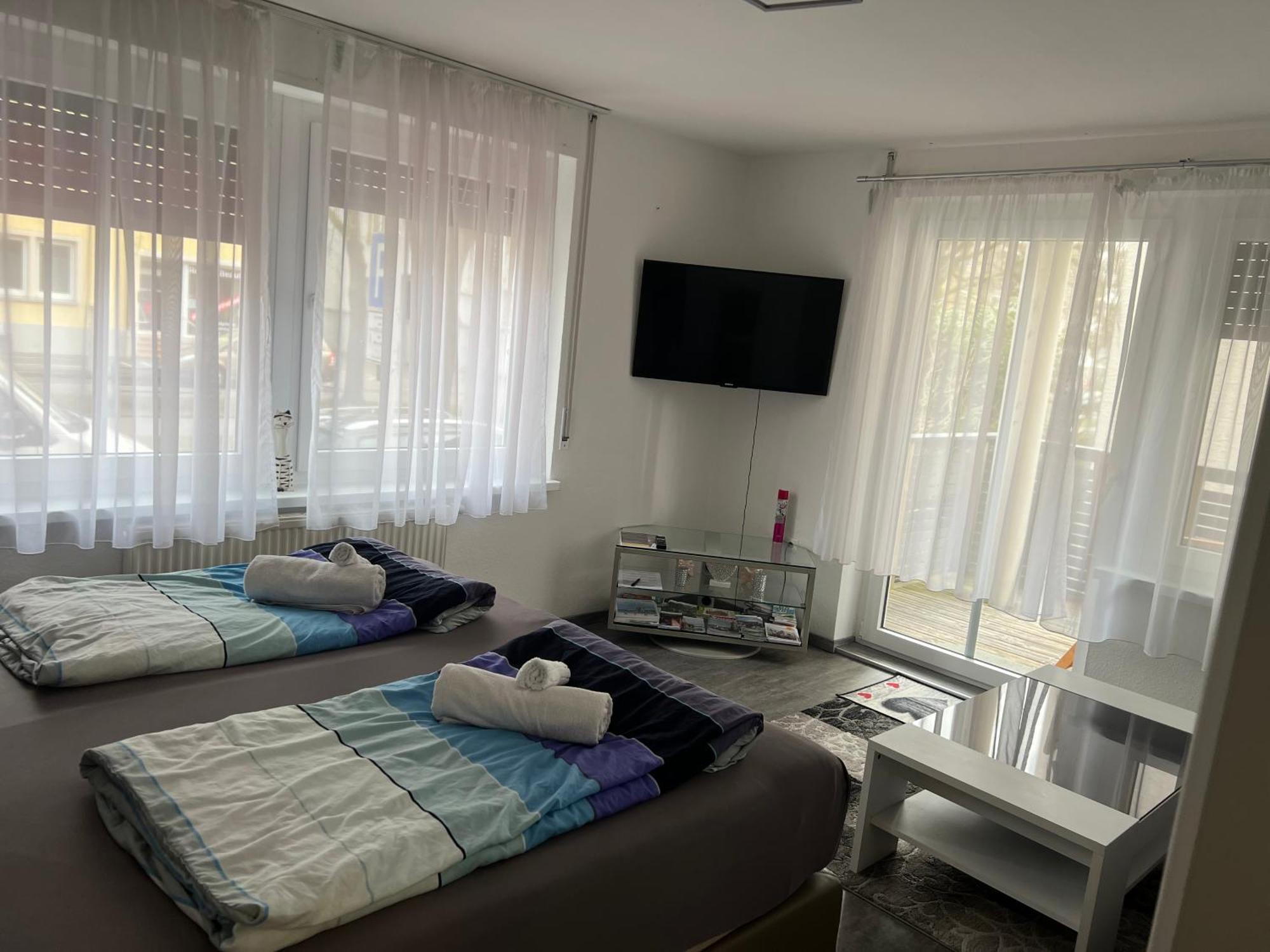 Oezkurt-1 Apartment Friedrichshafen Ngoại thất bức ảnh